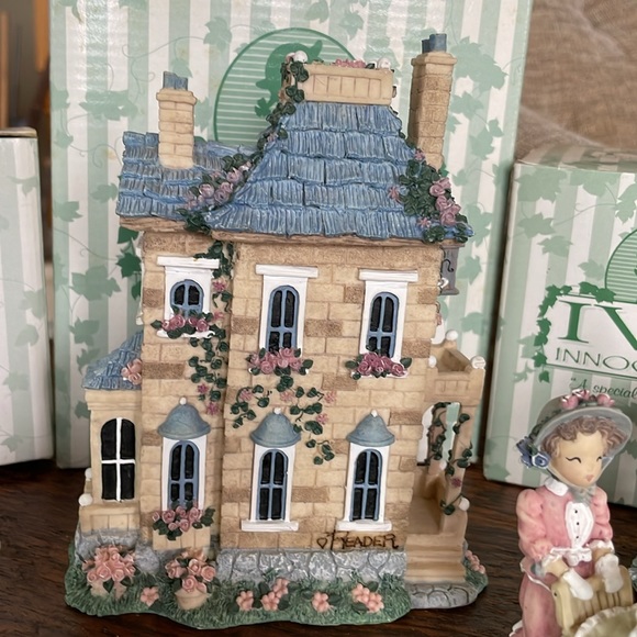 Ivy & Innocence Chapter 1 Parker’s Bed & Breakfast 4 pc - Picture 4 of 15